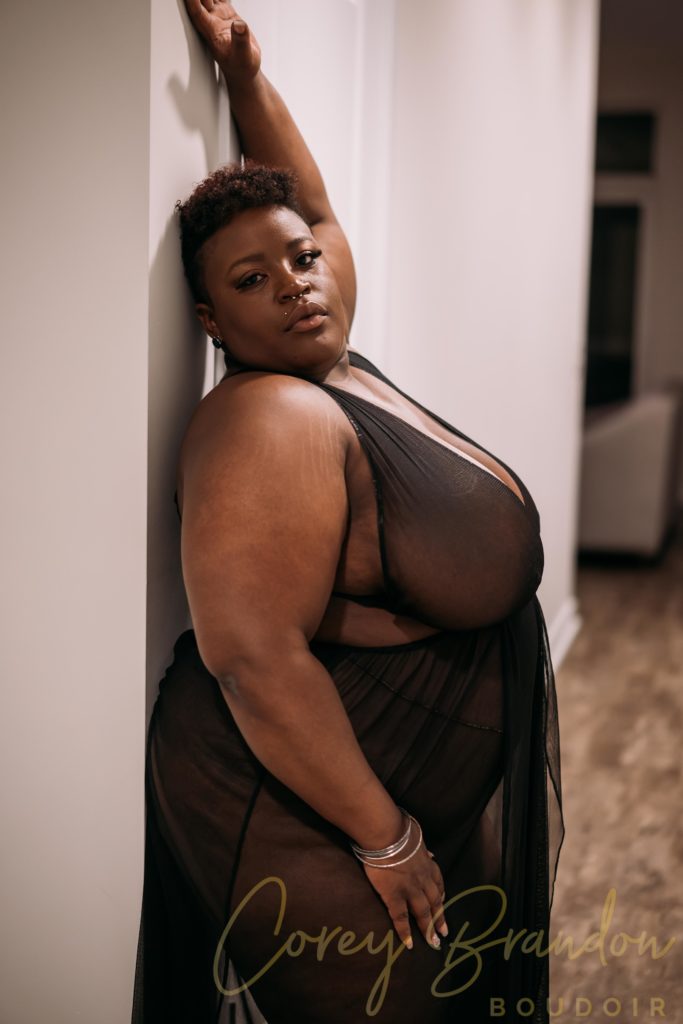 curvaceous women in lingerie black and sheer 